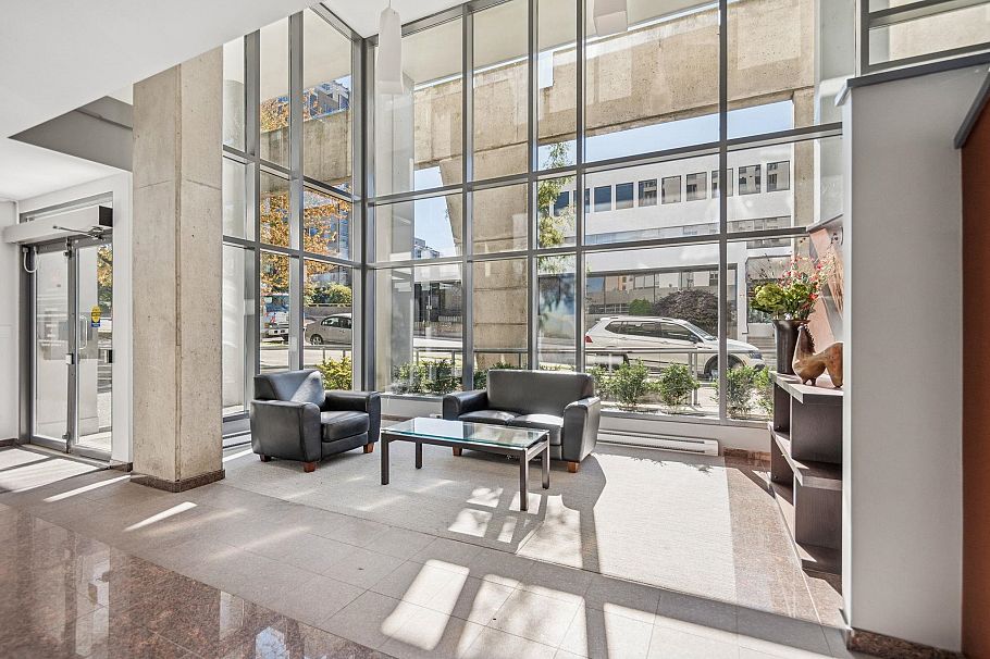 205 1633 W 8th Avenue Vancouver, BC - 32