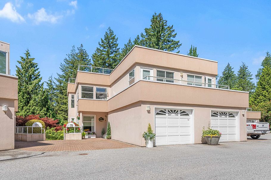 4 2425 Edgemont Boulevard North Vancouver, BC - 38