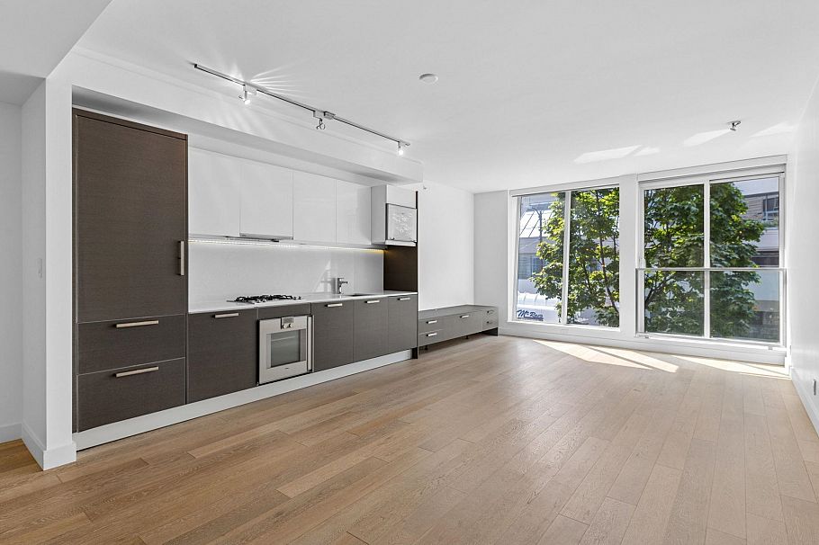 206 1477 W Pender Street Vancouver, BC - 5