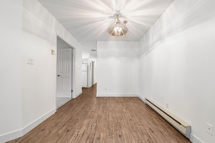 303 123 E 6th Street North Vancouver, BC - 10