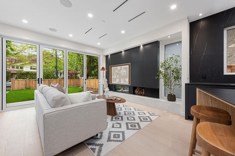 2 2764 W 14th Avenue Vancouver, BC - 8