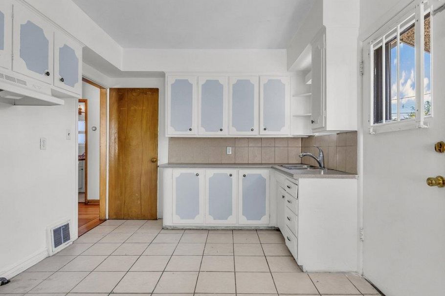 420 E 46th Avenue Vancouver, BC - 23