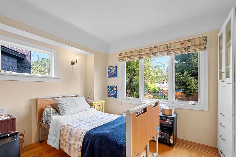 3247 W 30th Avenue Vancouver, BC - 11