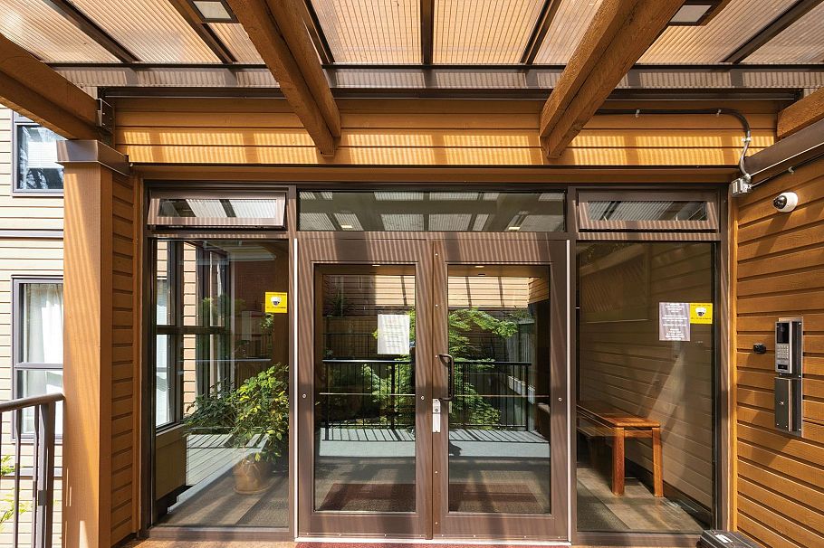 302 1435 Nelson Street Vancouver, BC - 2