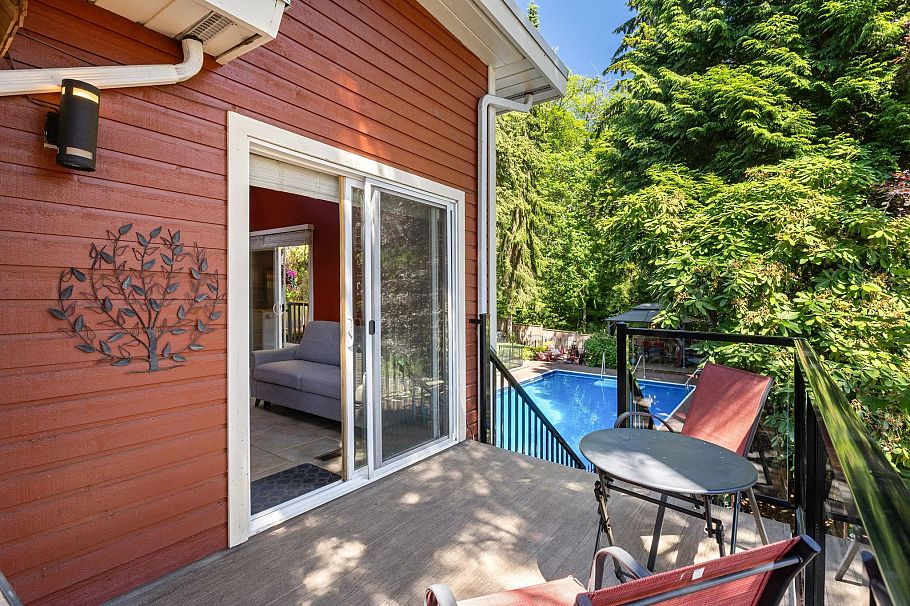 2591 Belloc Street North Vancouver, BC - 35