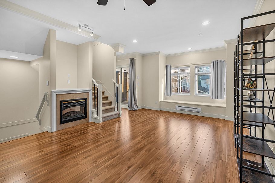 8 3139 Smith Avenue Burnaby, BC - 30