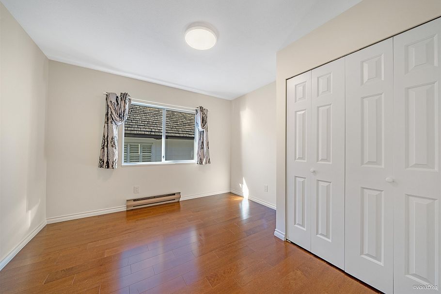 1072 Clements Avenue North Vancouver, BC - 17