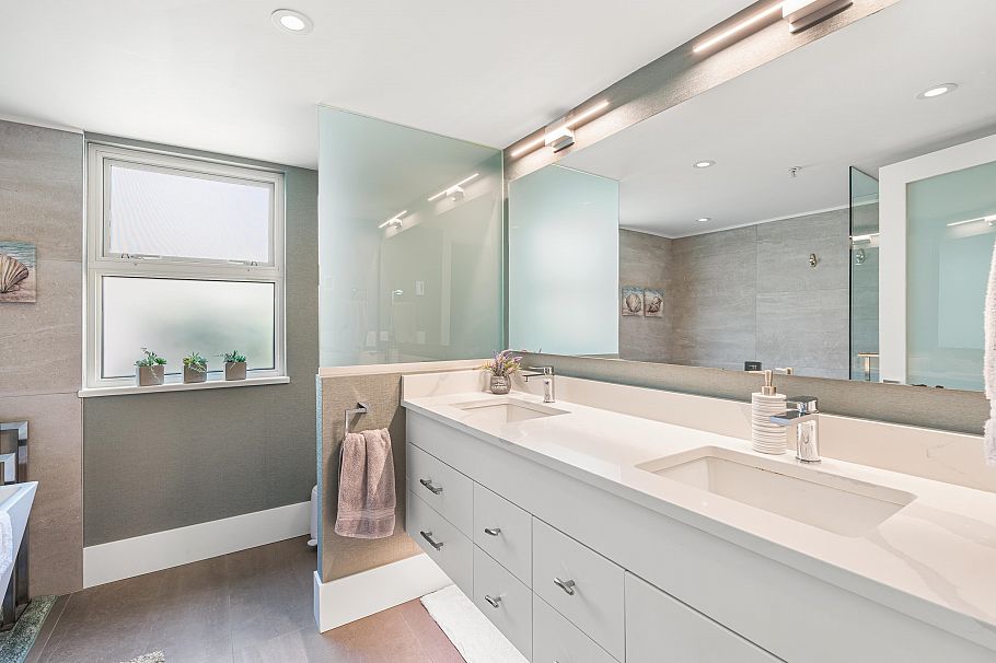 4 2425 Edgemont Boulevard North Vancouver, BC - 22