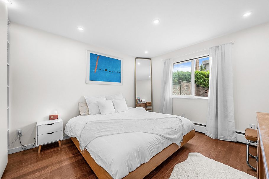 101 241 St. Andrews Avenue North Vancouver, BC - 14