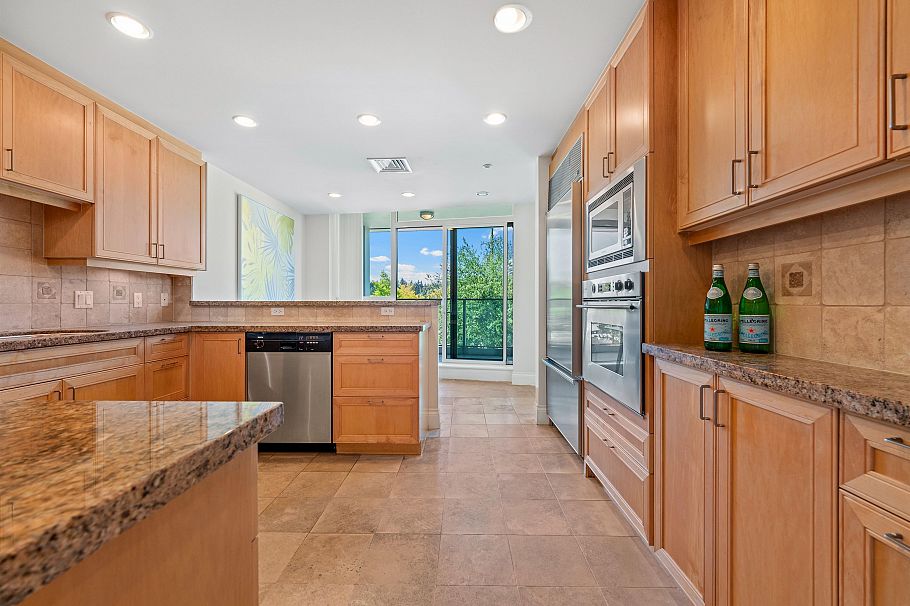 202 1777 Bayshore Drive Vancouver, BC - 7