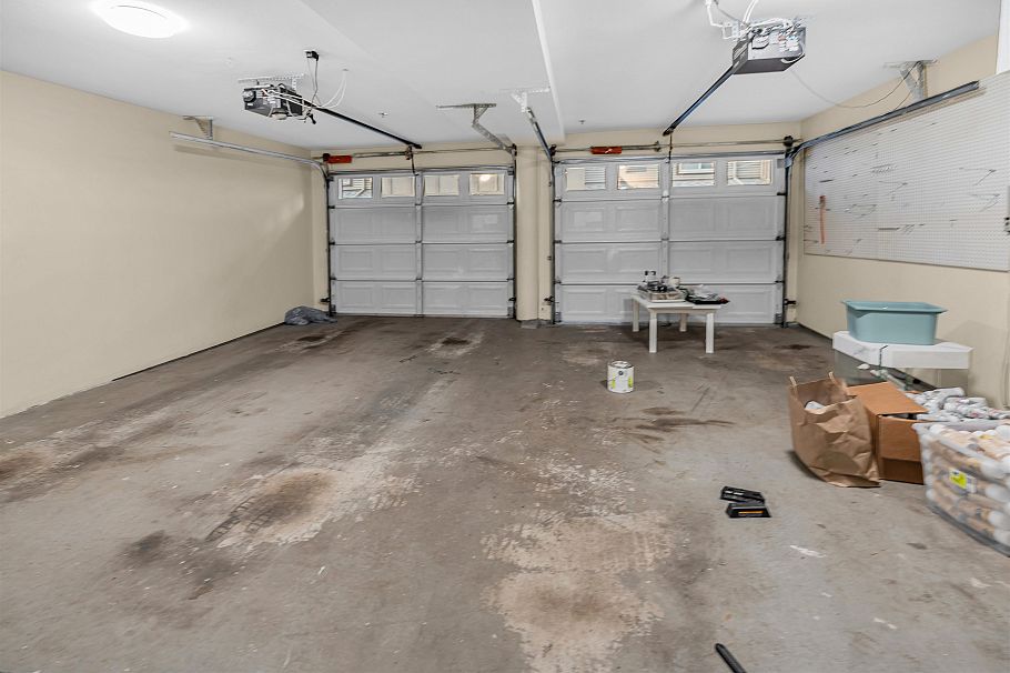 8 3139 Smith Avenue Burnaby, BC - 40