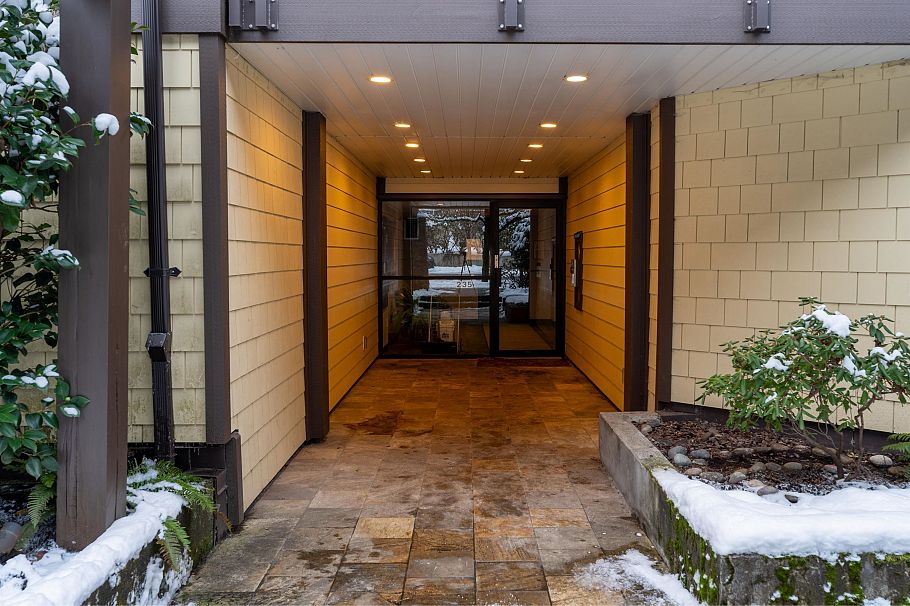 105 235 W 4TH STREET, North Vancouver BC V7M 1H8 North Vancouver, BC - 4