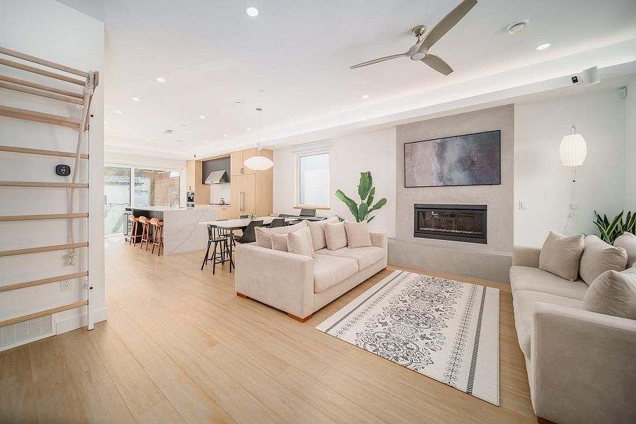 2428 Franklin Street Vancouver, BC - 4