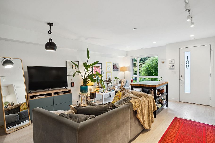 109 321 E 16th Avenue Vancouver, BC - 8