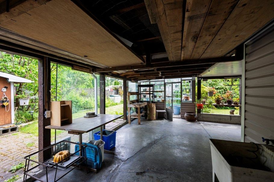 3588 Allan Road North Vancouver, BC - 37