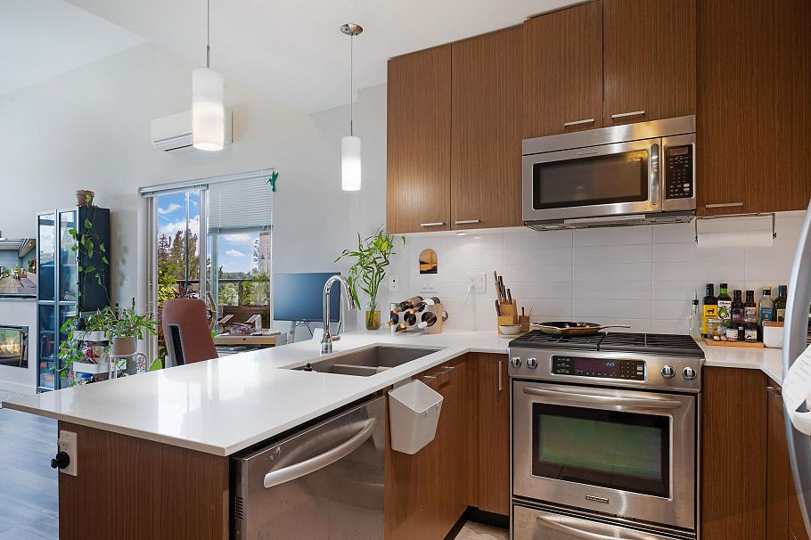 416 1330 Marine Drive North Vancouver, BC - 13