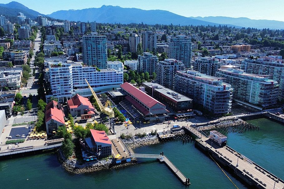 101 241 St. Andrews Avenue North Vancouver, BC - 24