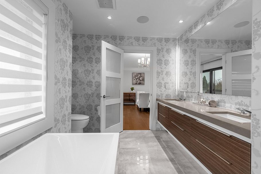 925 Beaumont Drive North Vancouver, BC - 27