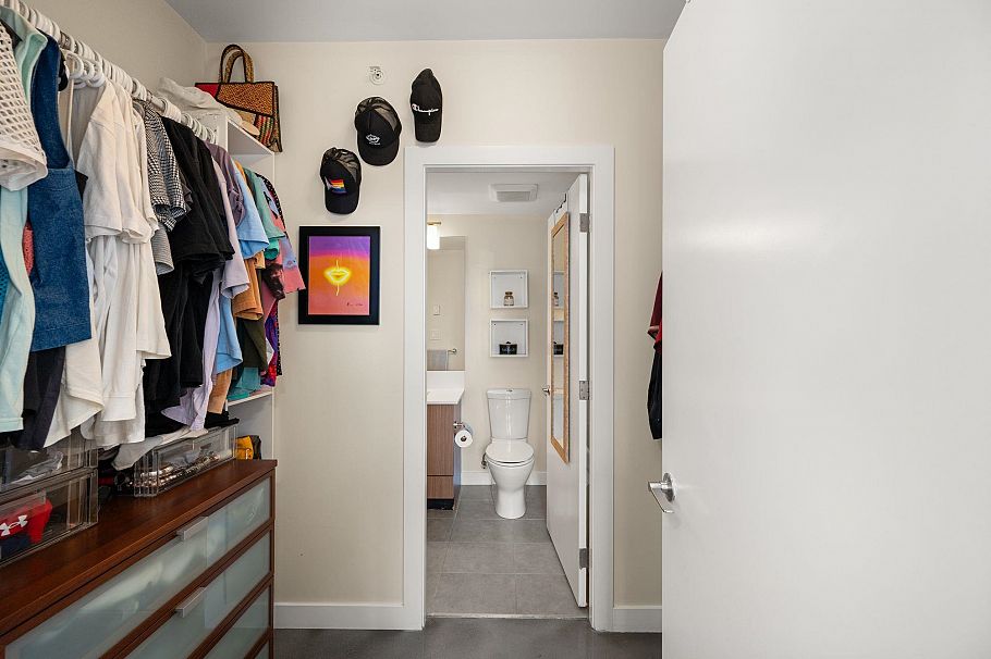 315 221 Union Street Vancouver, BC - 23