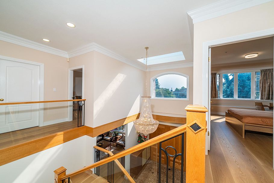 763 W 64th Avenue Vancouver, BC - 20