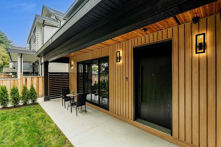 1 3576 E Pender Street Vancouver, BC - 34