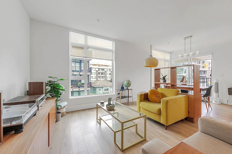 308 5085 Main Street Vancouver, BC - 2