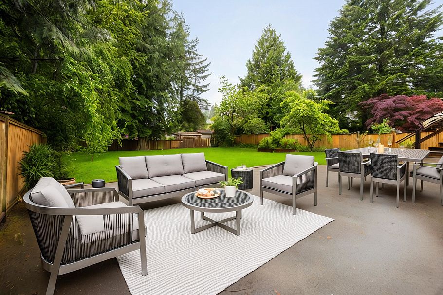 1561 Merlynn Crescent North Vancouver, BC - 26
