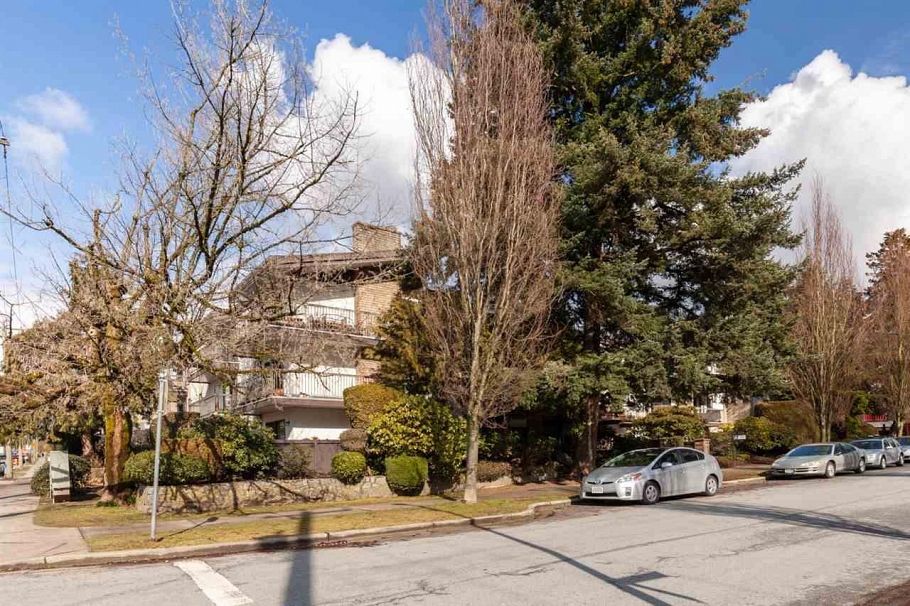 107 1515 E 5th Avenue Vancouver, BC - 2