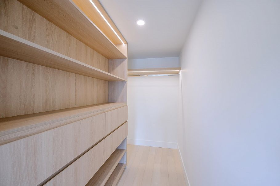 6322 Oak Street Vancouver, BC - 23