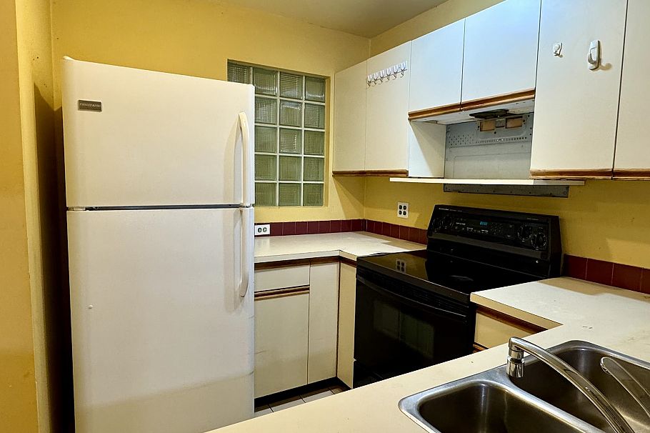 403 1010 Chilco Street Vancouver, BC - 9