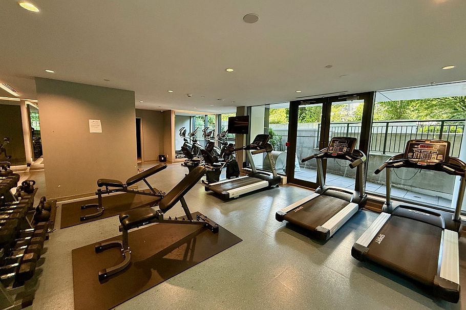 704 3487 Binning Road Vancouver, BC - 4