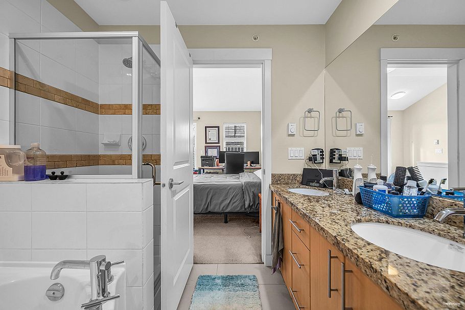 329 W 59th Avenue Vancouver, BC - 29