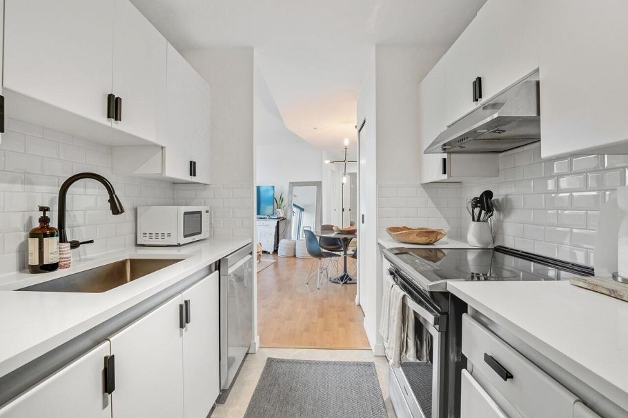 1610 989 NELSON STREET, Vancouver BC V6Z 3B6 Vancouver, BC - 2