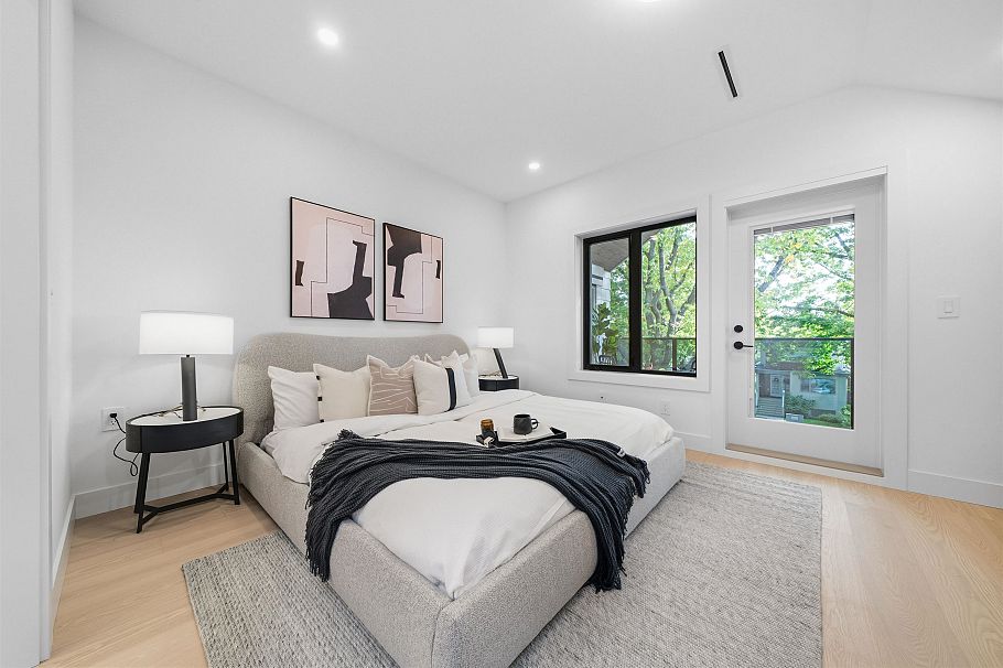 2493 Eton Street Vancouver, BC - 22