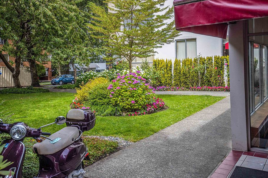 1707 1251 Cardero Street Vancouver, BC - 17