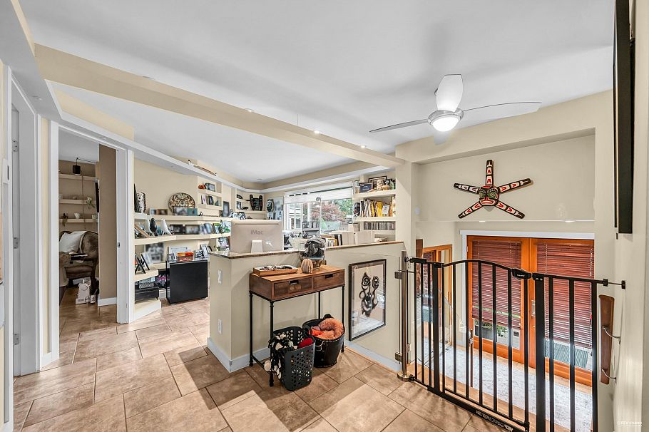 562 Alpine Court North Vancouver, BC - 20