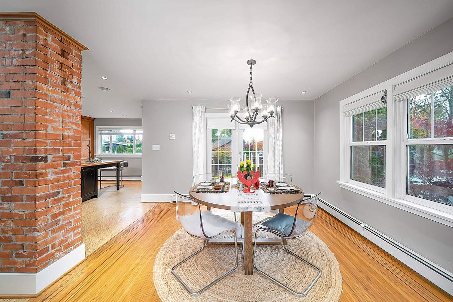 2896 W 41st Avenue Vancouver, BC - 3