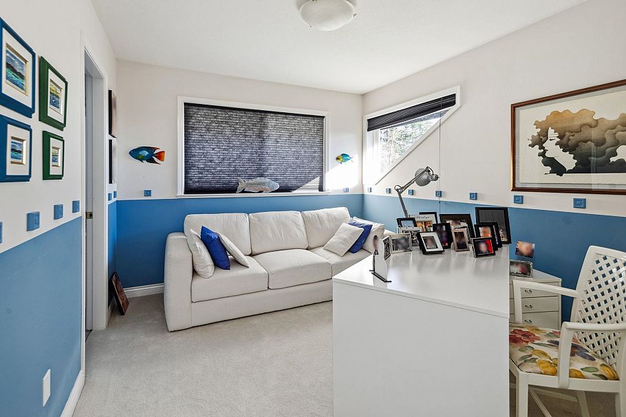 3823 Michener Way North Vancouver, BC - 36