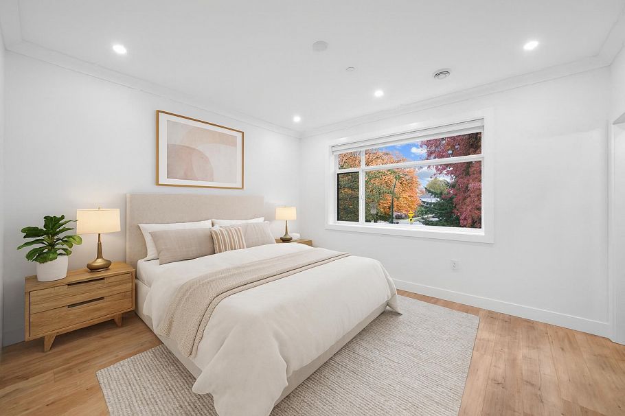 2995 E 17th Avenue Vancouver, BC - 19