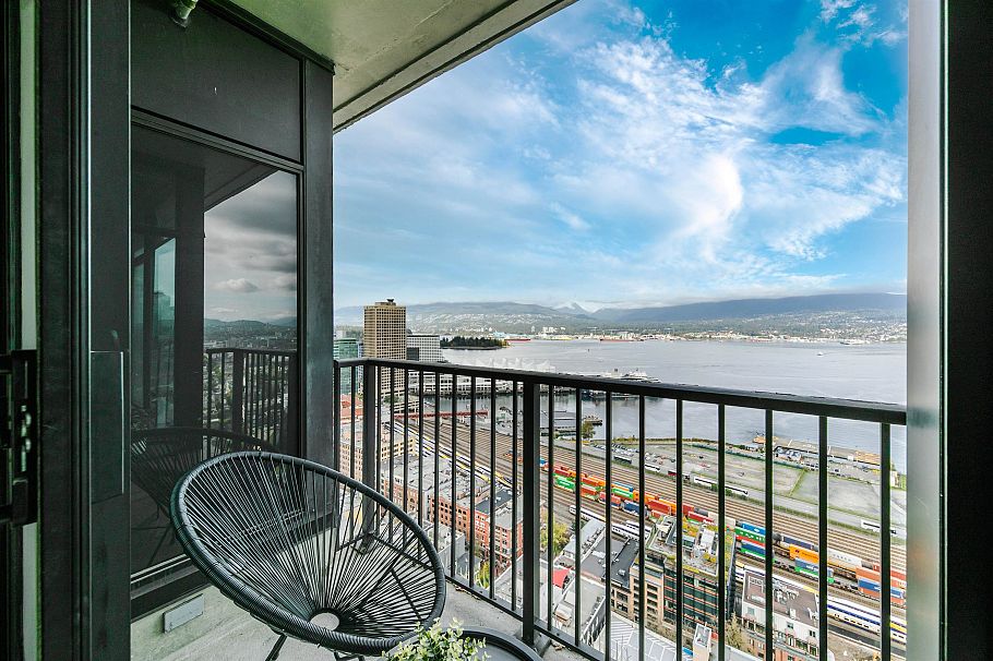 3901 128 W Cordova Street Vancouver, BC - 13