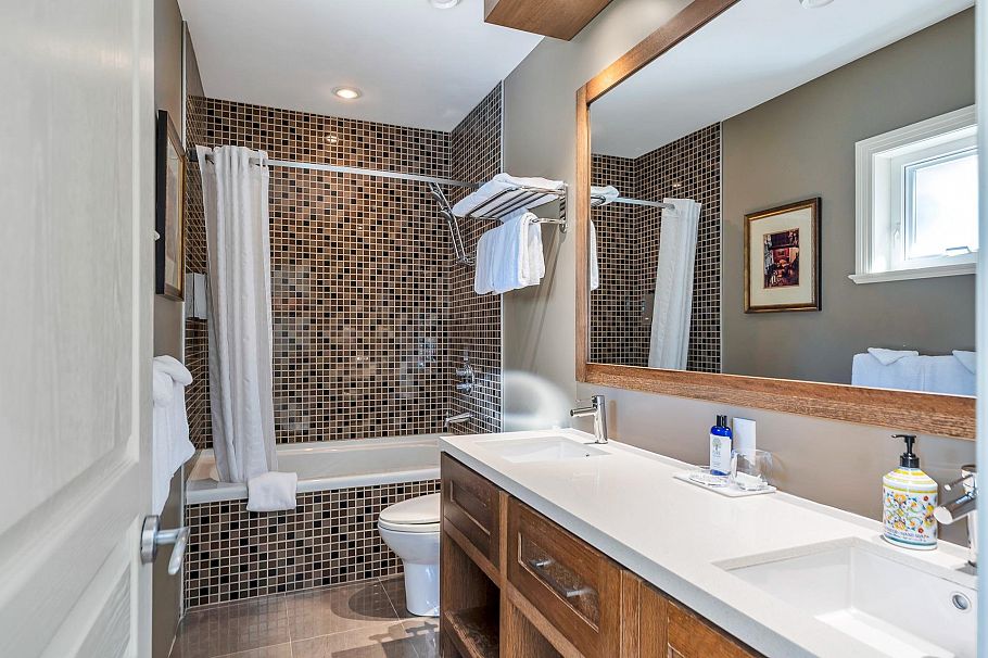 5062 Granville Street Vancouver, BC - 26