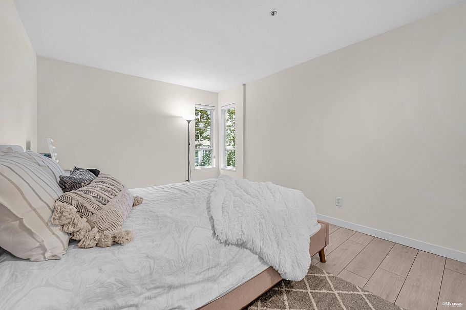 305 868 W 16th Avenue Vancouver, BC - 15