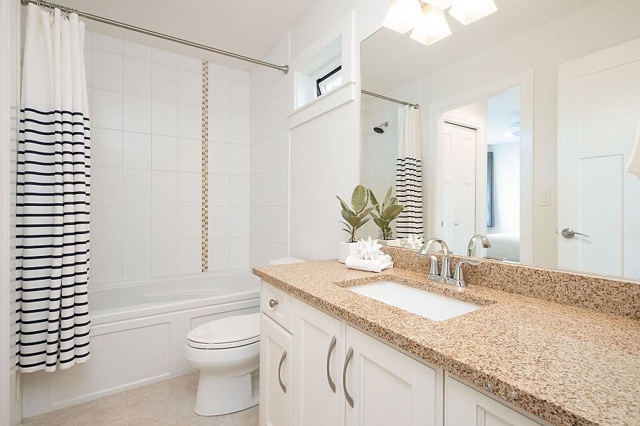 308 E 9th Street North Vancouver, BC - 21