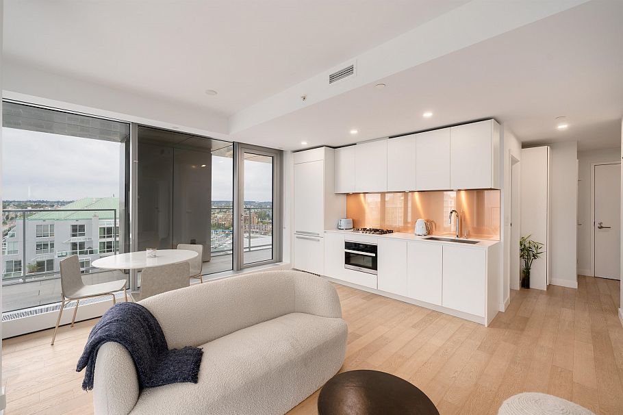 2602 1480 Howe Street Vancouver, BC - 2