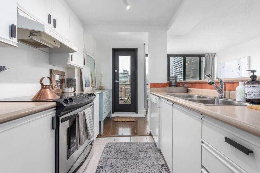 1705 907 BEACH AVENUE, Vancouver BC V6G 1Y3 Vancouver, BC - 13