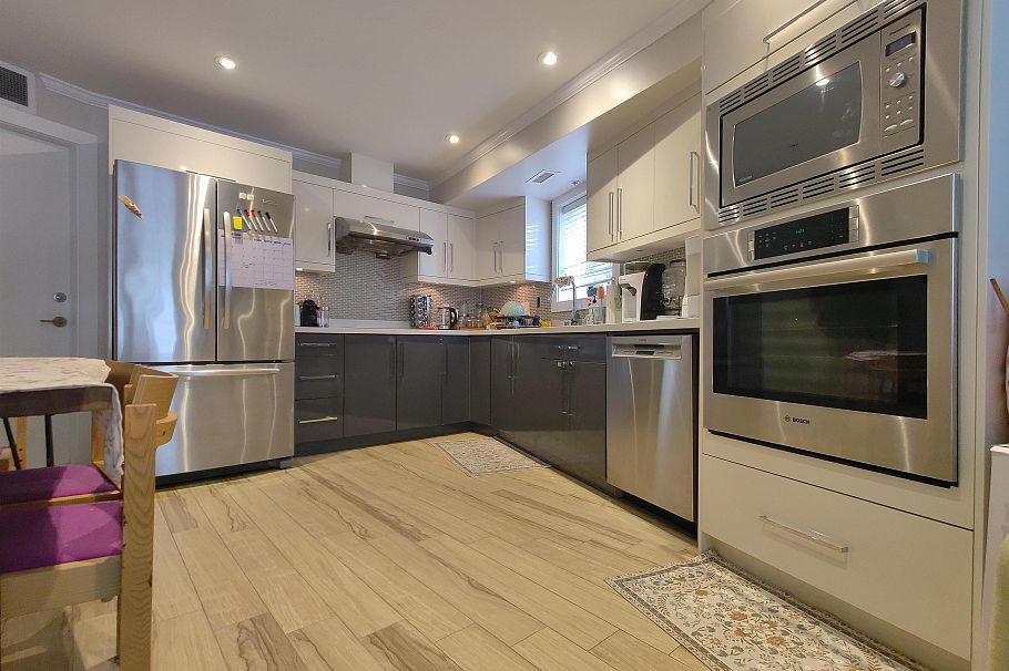 2055 Triumph Street Vancouver, BC - 8