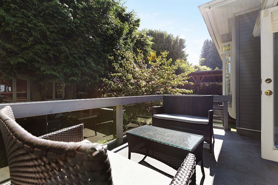 670 Montroyal Boulevard North Vancouver, BC - 19