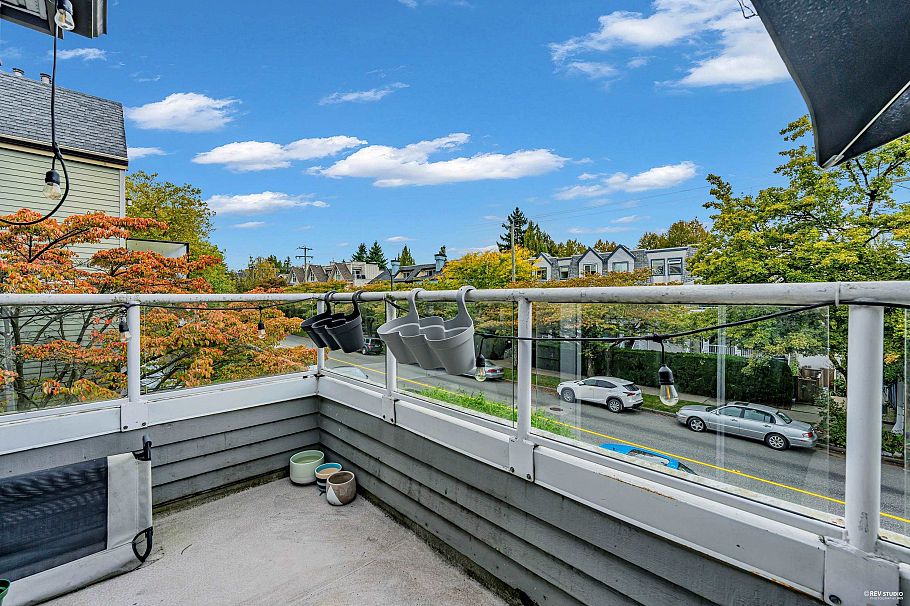 305 868 W 16th Avenue Vancouver, BC - 23