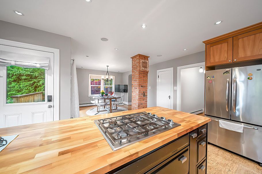 2896 W 41st Avenue Vancouver, BC - 14