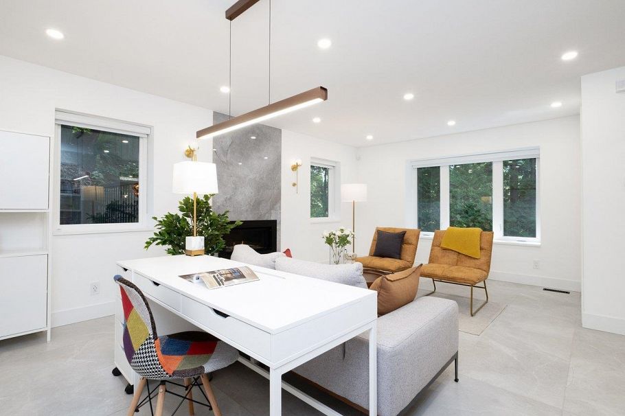 4283 Capilano Road North Vancouver, BC - 2